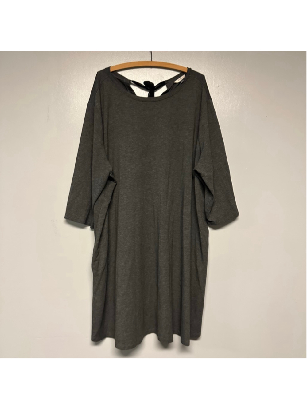 Terra & Sky Gray Charcoal Tunic with Black Bow Plus Size 3X pockets 3/4 sleeves